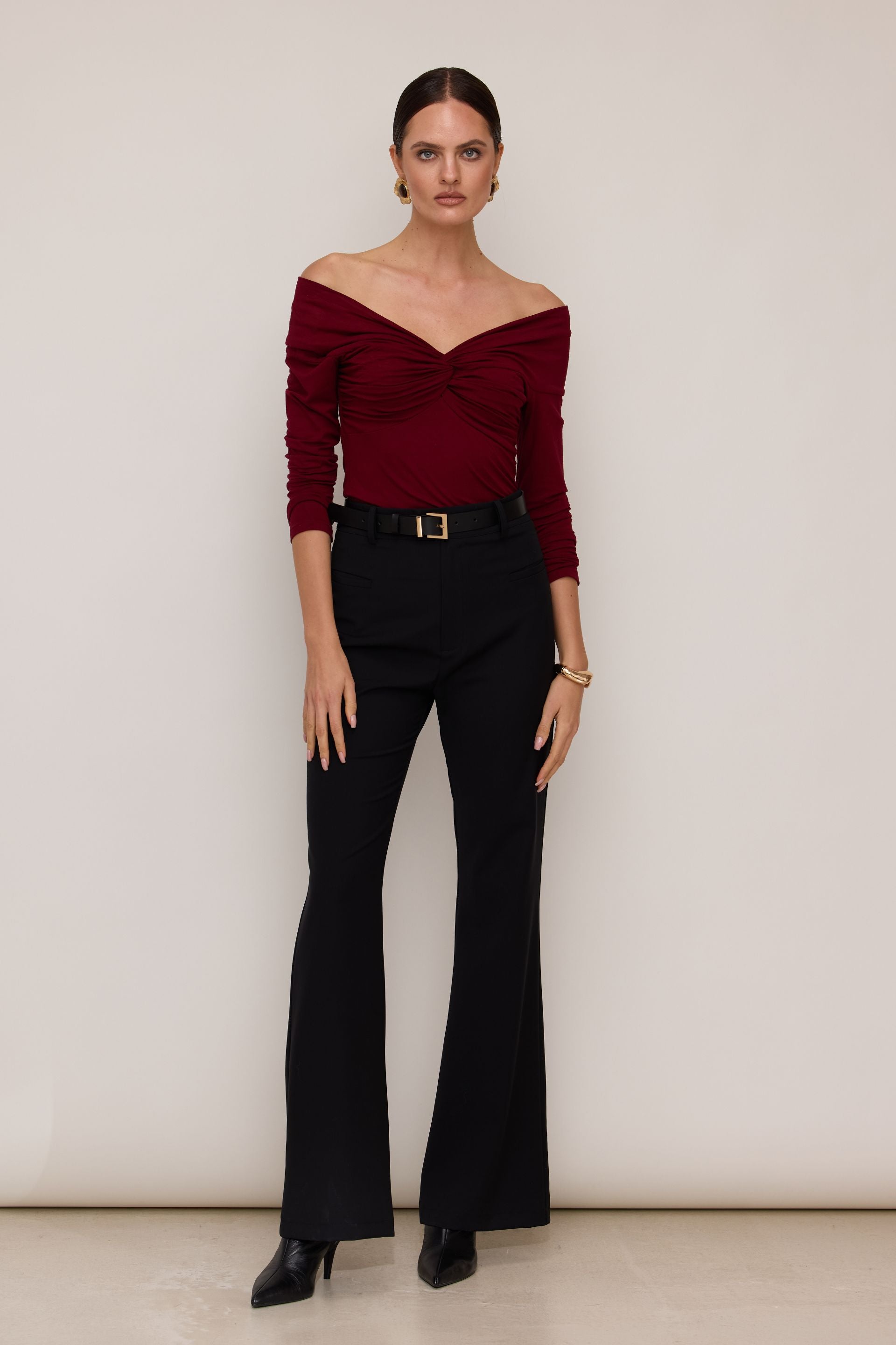 High-waisted wool trousers black