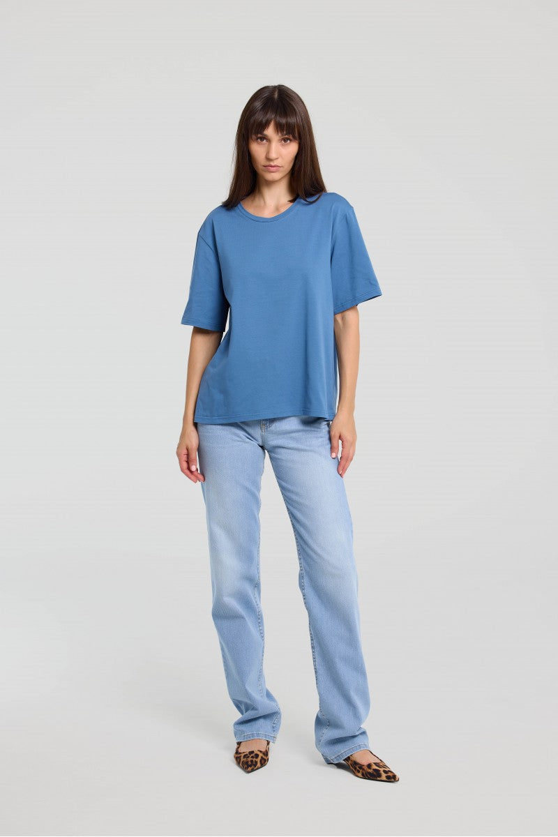 T-shirt basic o pudełkowym kroju w kolorze denim