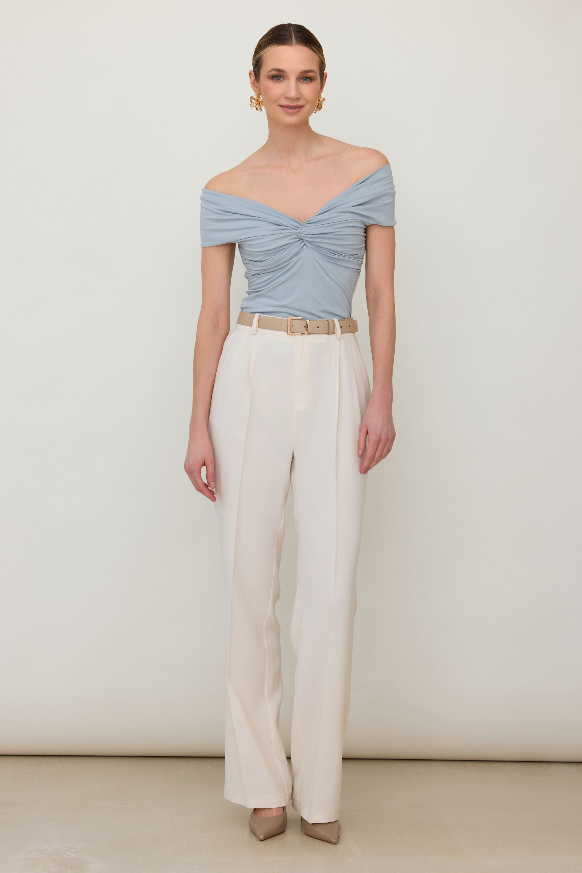 Bluzka bez ramion z zawinięciem baby blue