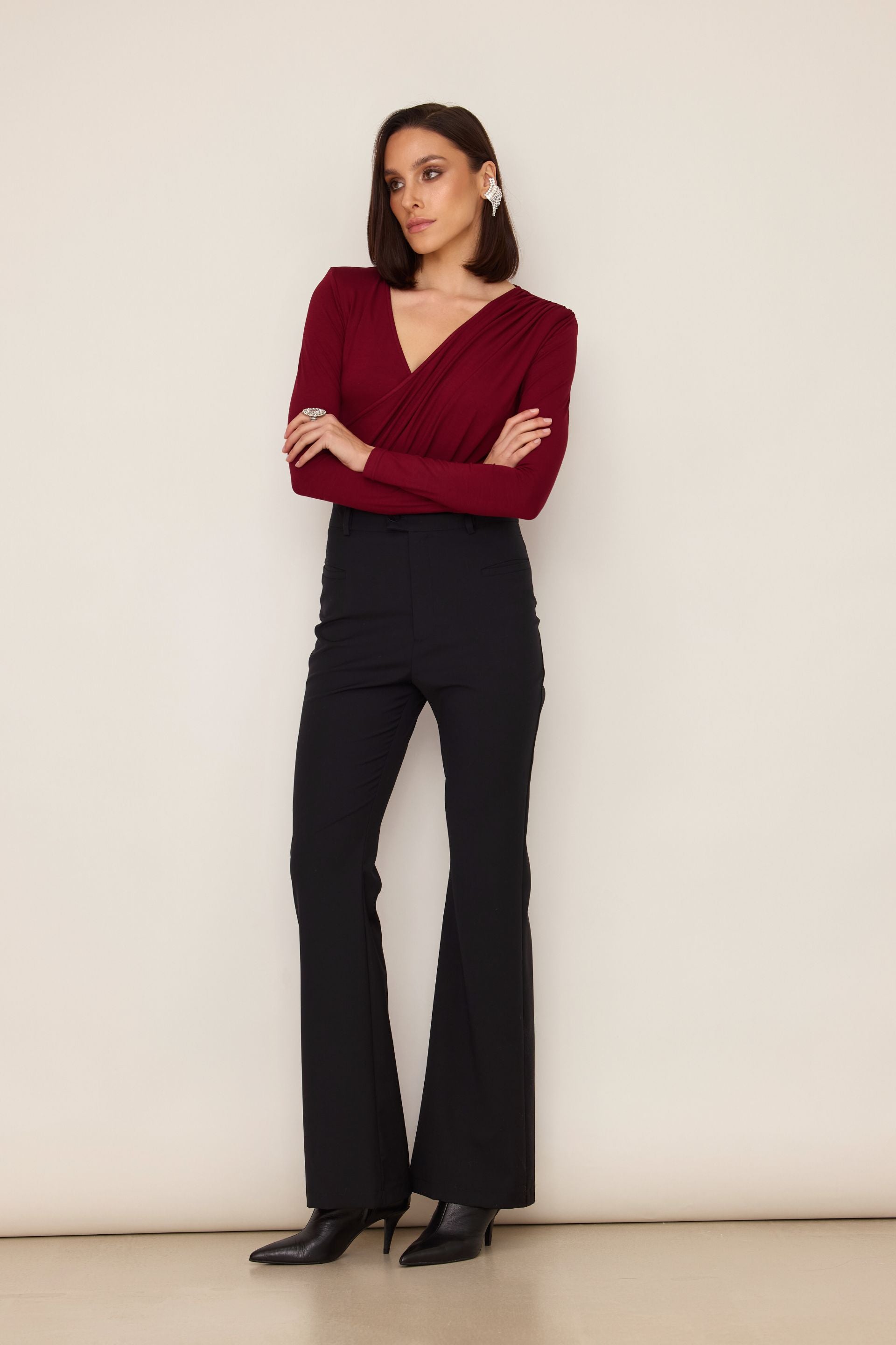 High-waisted wool trousers black