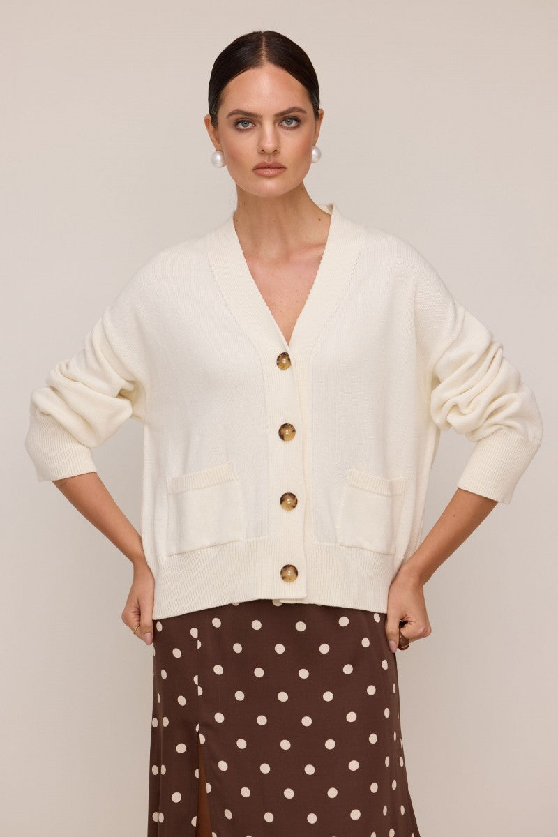 Creamy white cardigan with pockets